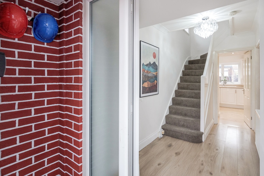 Enfield House view 3