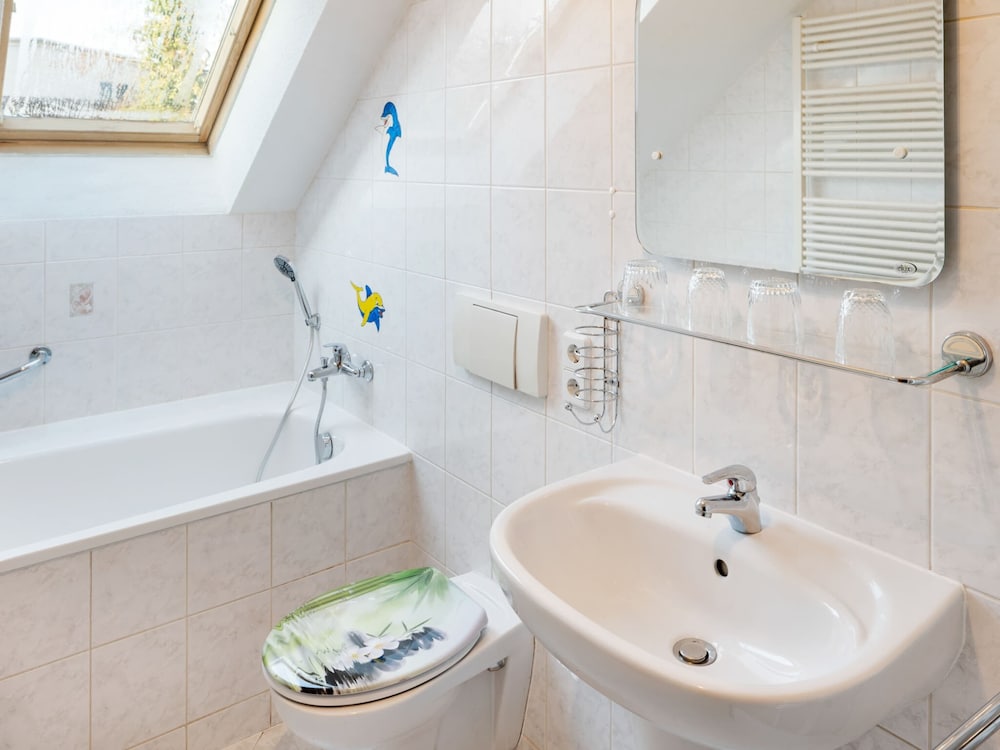 Cosy Apartment in Dresden With Balcony and Swimming Pool