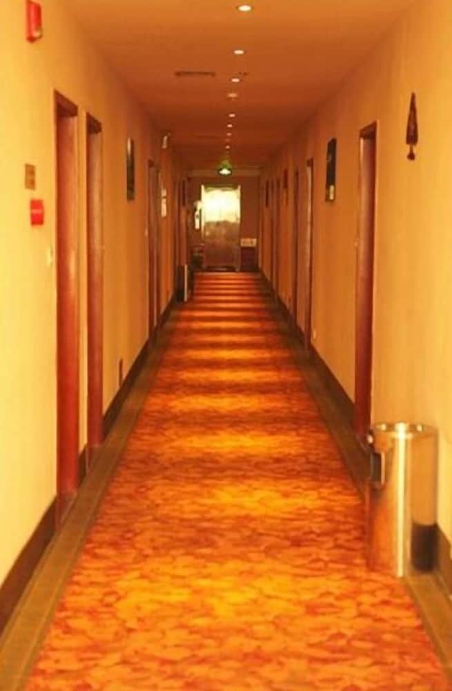 GreenTree Inn Jinan Pingyin Industrial Park Express Hotel