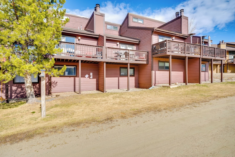 Warm Fraser Townhome w/ Community Amenities! view 2