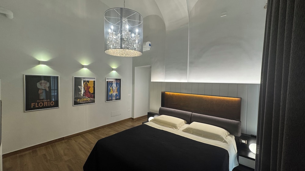 Tropicana room