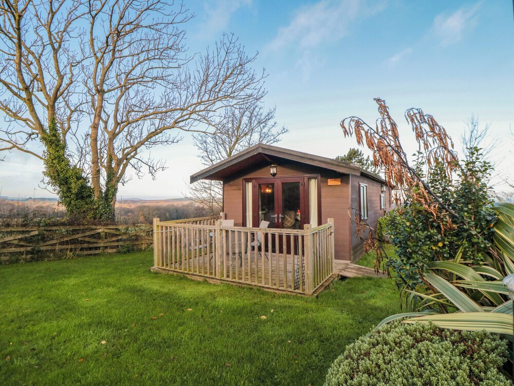 Holly Lodge