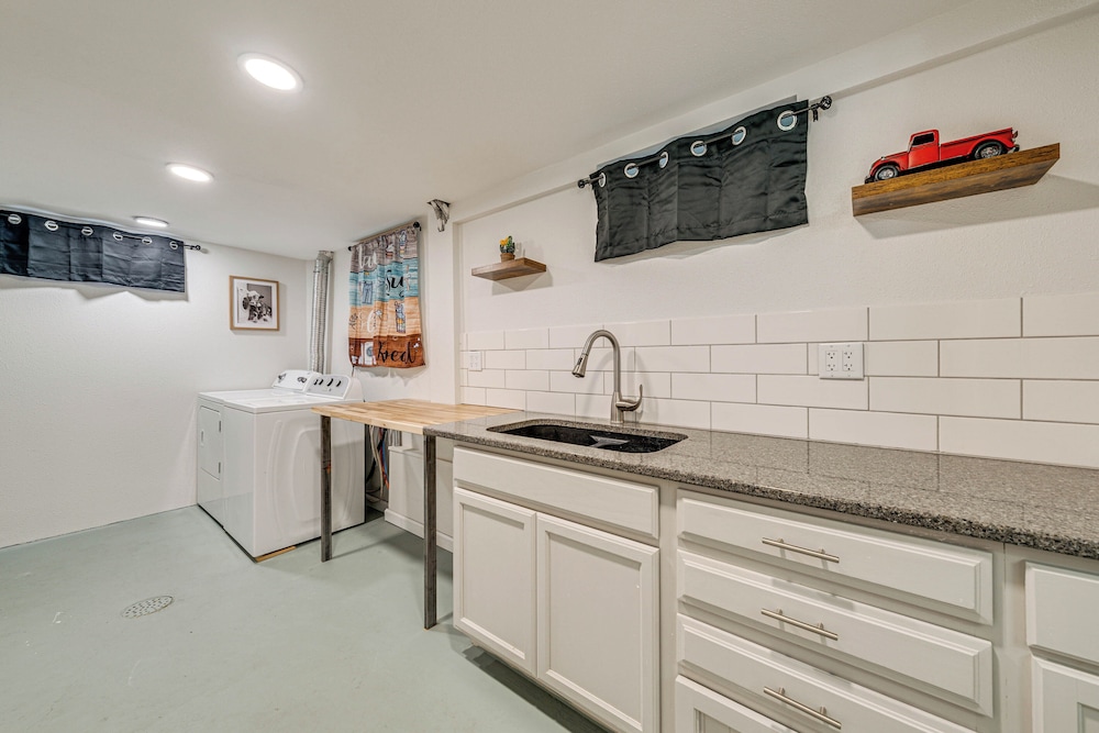 2 Mi to Dtwn: Family Home in Cheyenne!