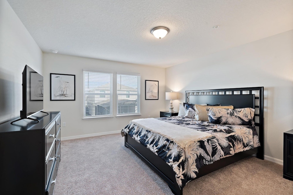 Windsor Cay Resort 5 Bedroom Townhome with Pool 5 Townhouse