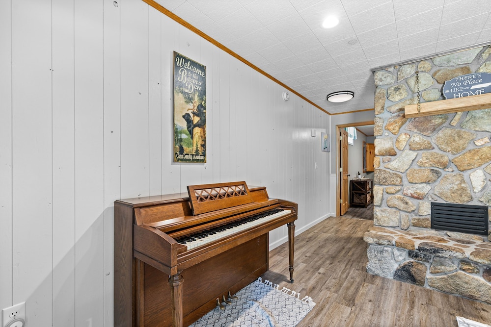 Smoky Everest 4 Bedroom Chalet