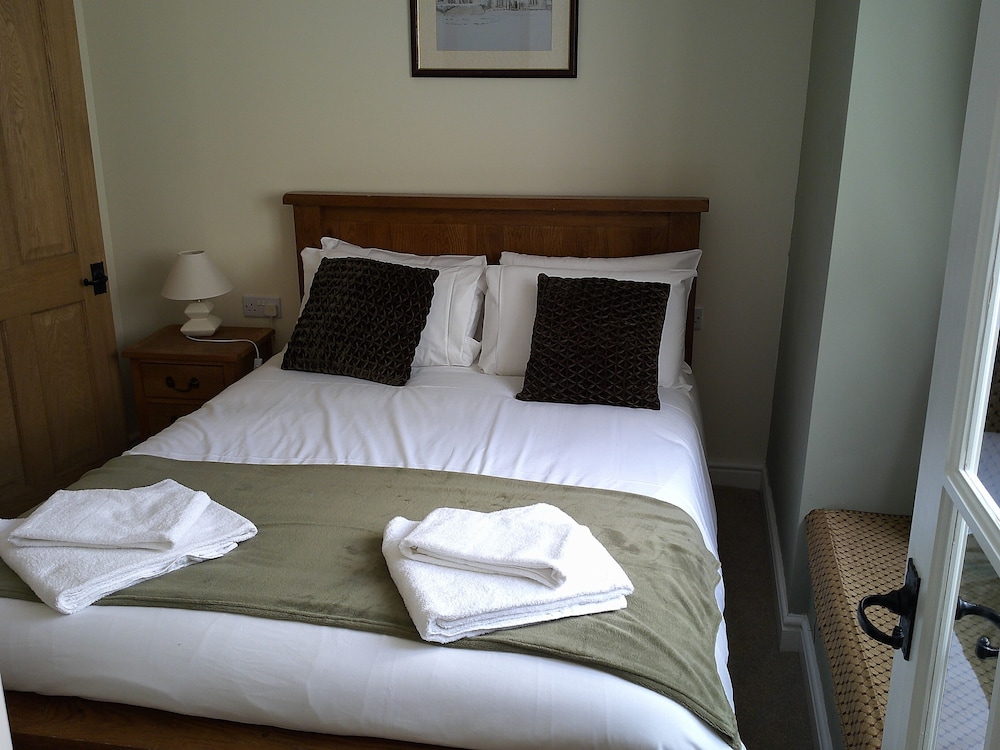 The Crown Hotel