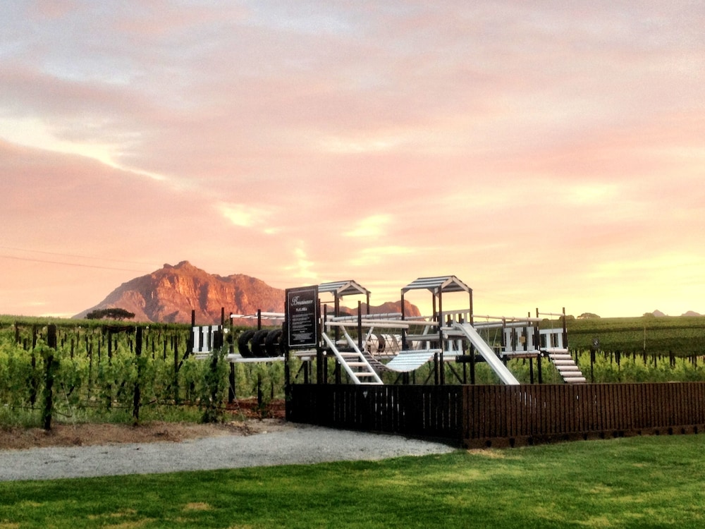 Brenaissance Guest Estate & Function Venue