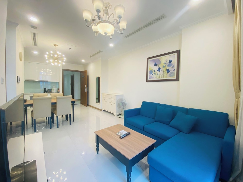 The Aquamarine Landmark Suites - Poolside Access at L4B