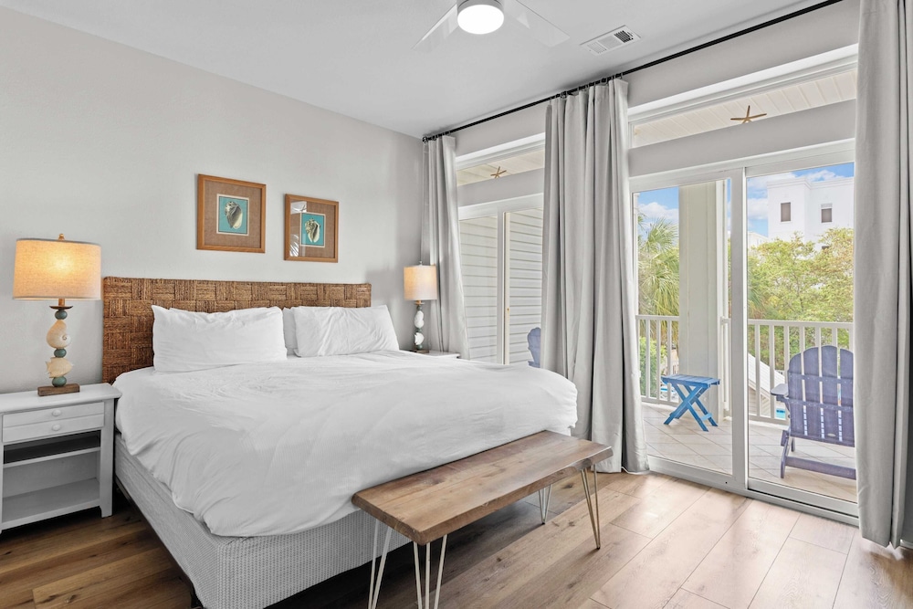 A Perfect Summer West by Avantstay Private Pool & Bikes