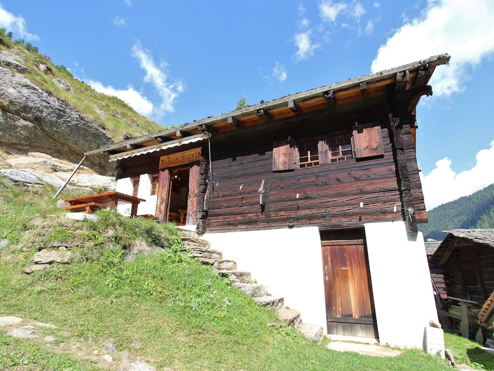 Chalet in Binn Near Forest & Scenic Valley view 2