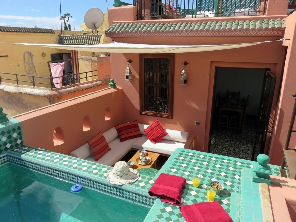 Riad La Douiria