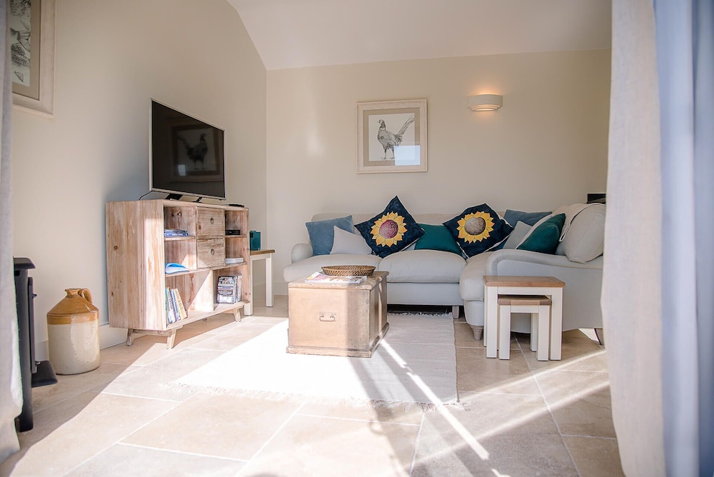 Hill Stables, Ufford view 5