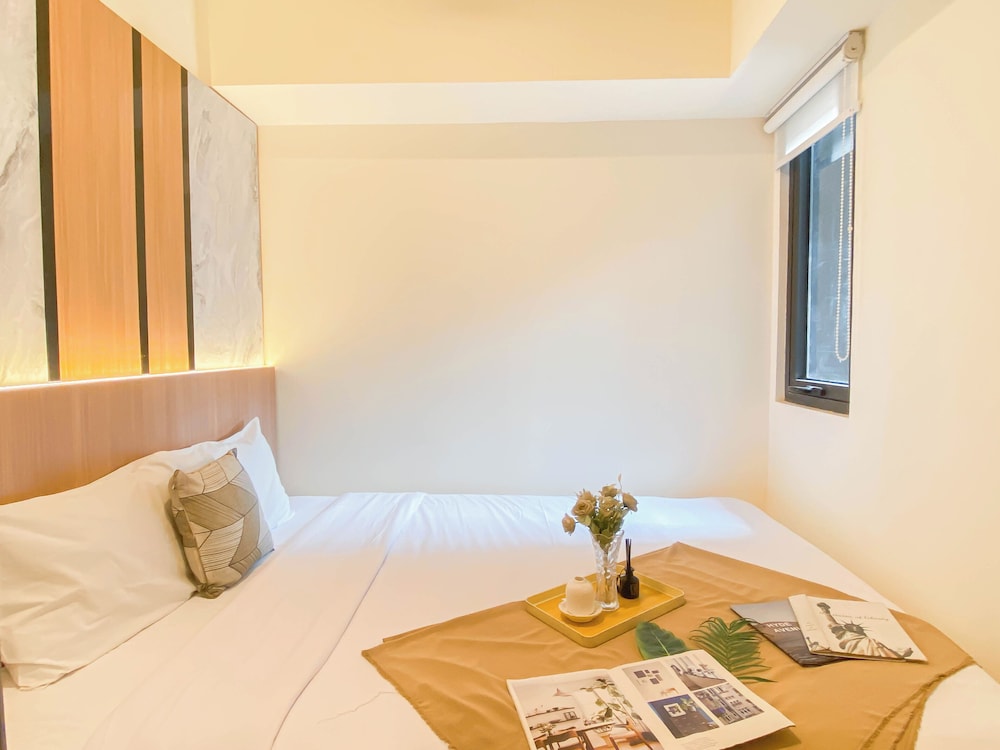 Homey And Modern 2Br At Meikarta Apartment