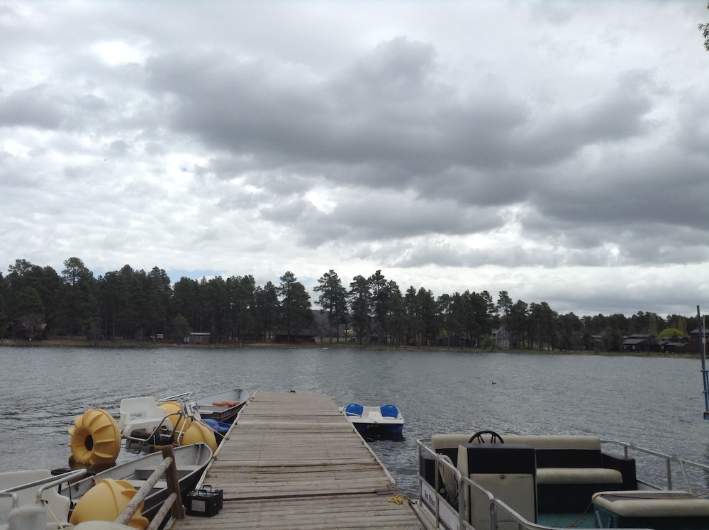 Rainbow's End Resort on Rainbow Lake