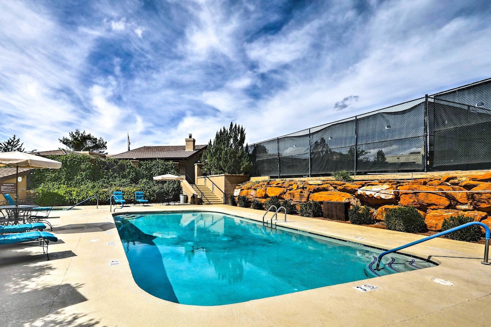 Sleek Sedona Condo w/ Resort-style Amenities! view 4