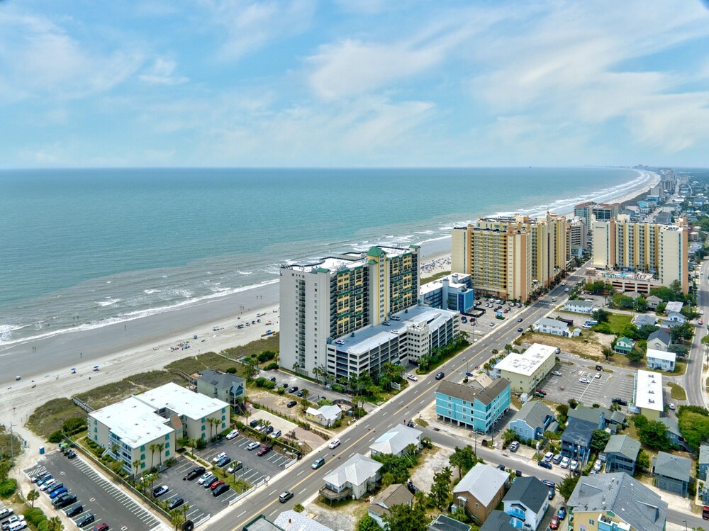Ocean Bay Club 909 by RedAwning