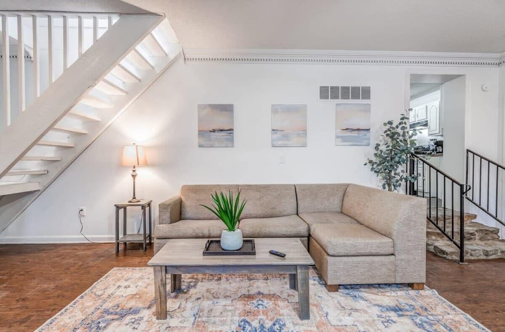 Parnassus Cottage