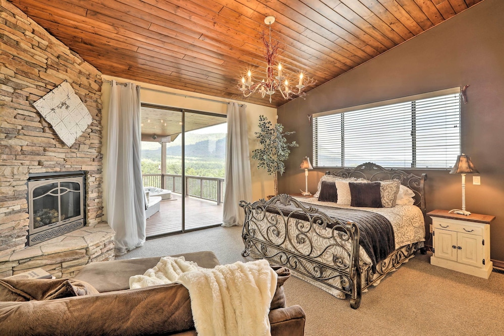 Payson Vacations - 'AZ Rim Retreat' in Pine W/deck, Hot Tub  Views! - Property Image 3