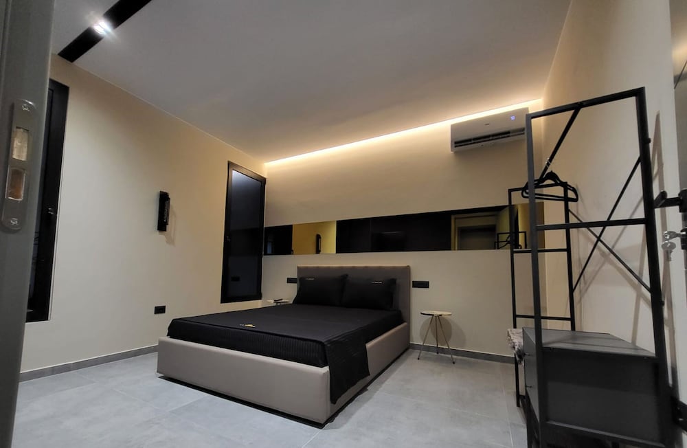 La Mirage Group Villas