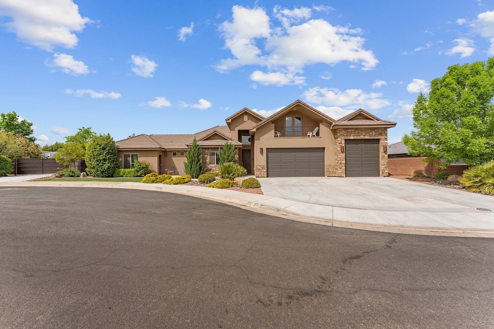 Lakeside Oasis At Sand Hollow 4 Bedroom Home