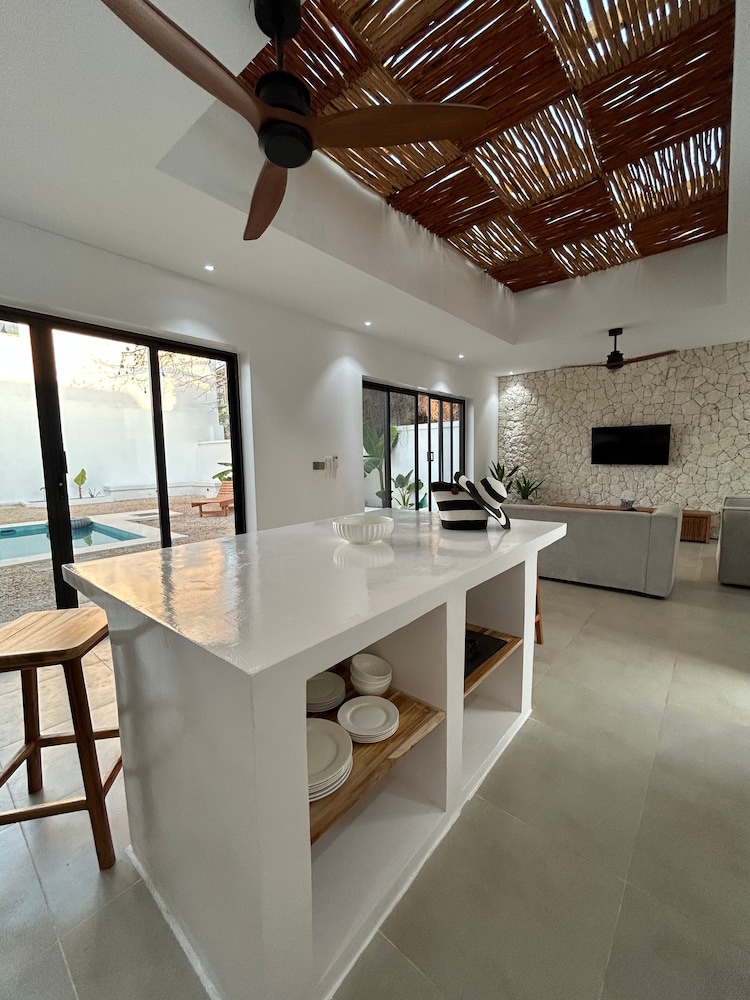u paradisu villas