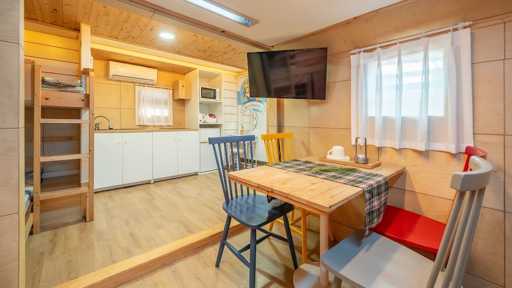 Chuncheon Free People's Caravan Pension