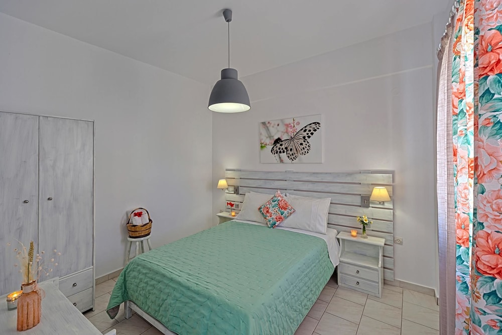 Letta's Apartments