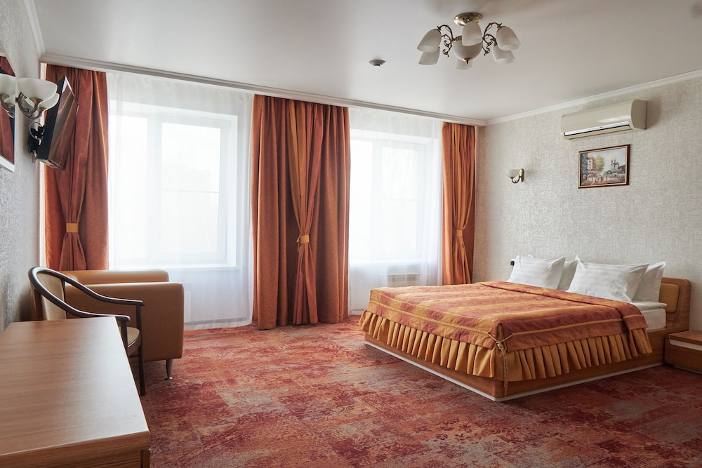 Almaz Hotel