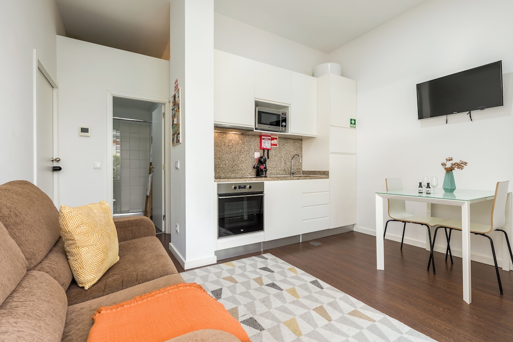 Apartment Boavista Roundabout by SweetPorto