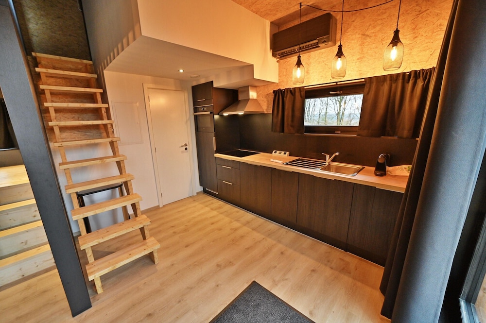 Eco Holiday Home in Viroinval in Nature