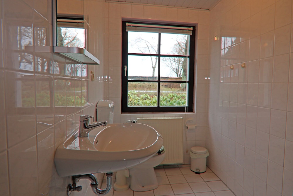 Apartment Near Baltic Sea and Salzhaff Lagoon