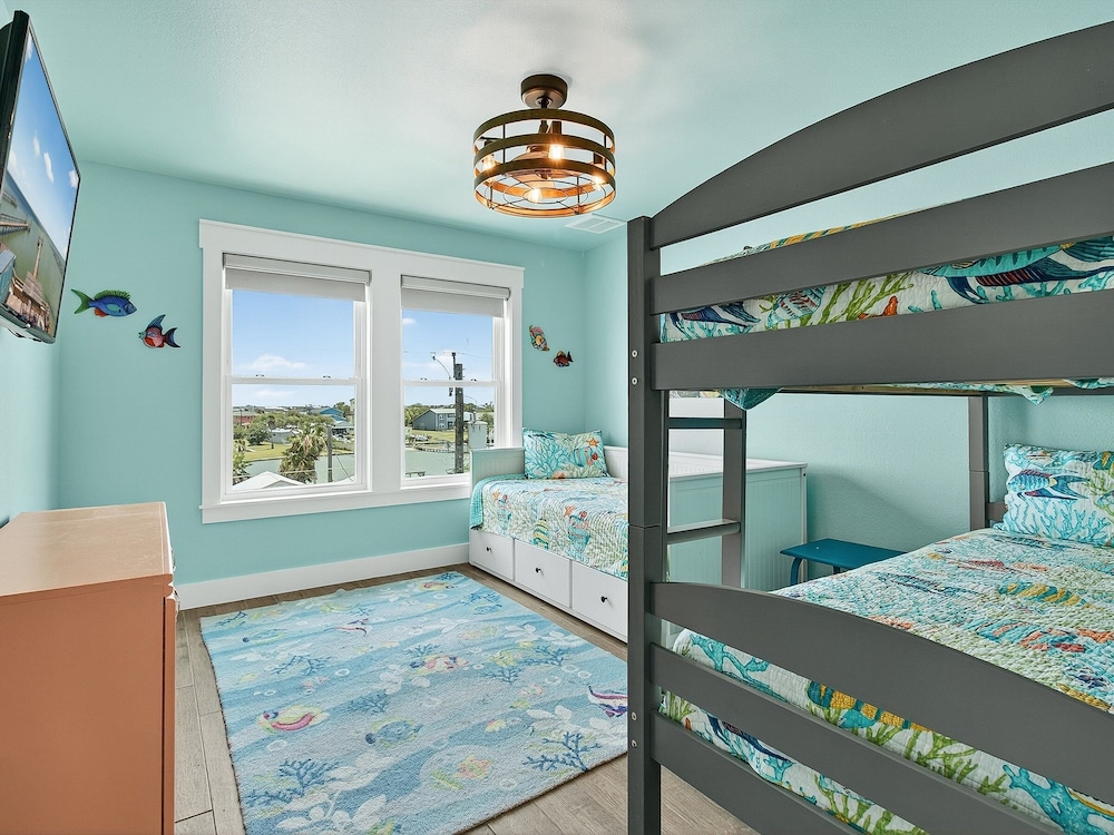 Coastal Vibes Rp230 3 Bedroom Home
