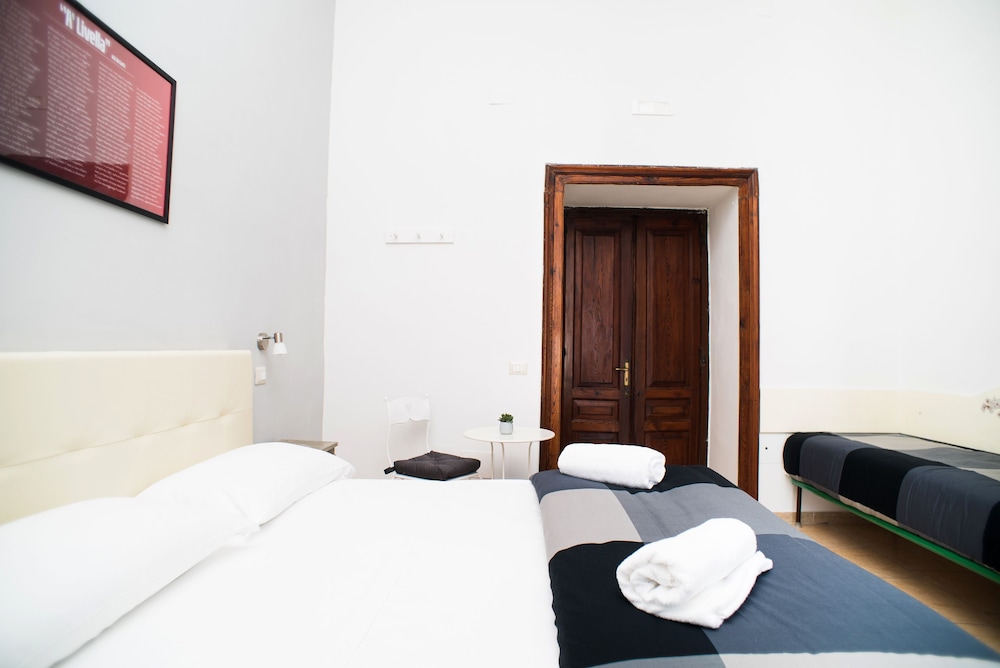 B&B 'A Livella