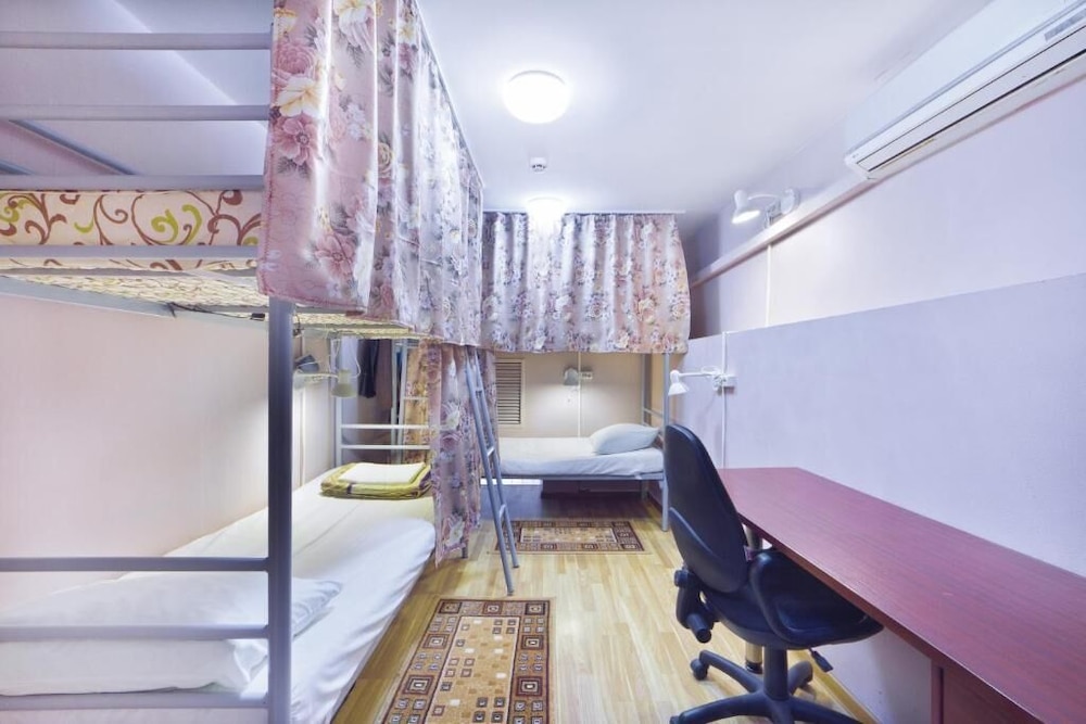 Travel Hostel