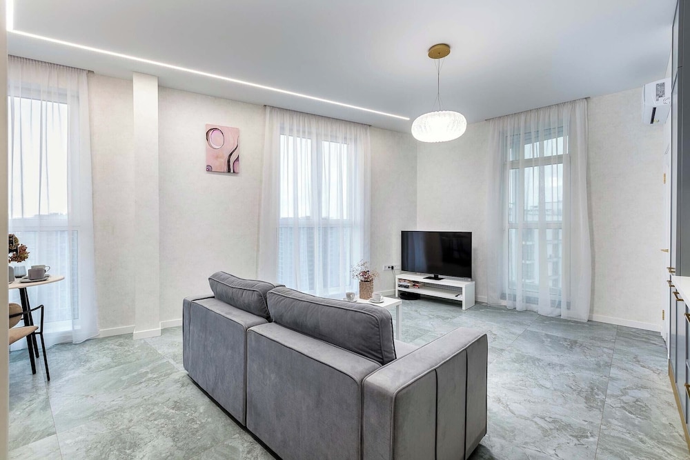 Comfortable apartments near Avia Mall