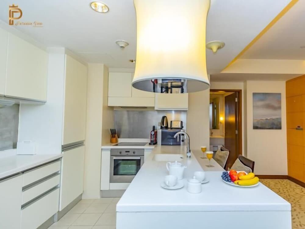 Paradise View Holiday Homes L.L.C.
