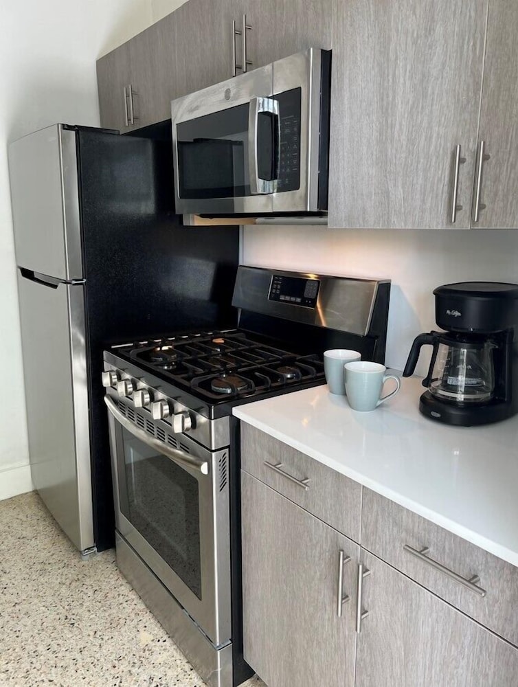 Broadway Suites Downtown by RocketStay