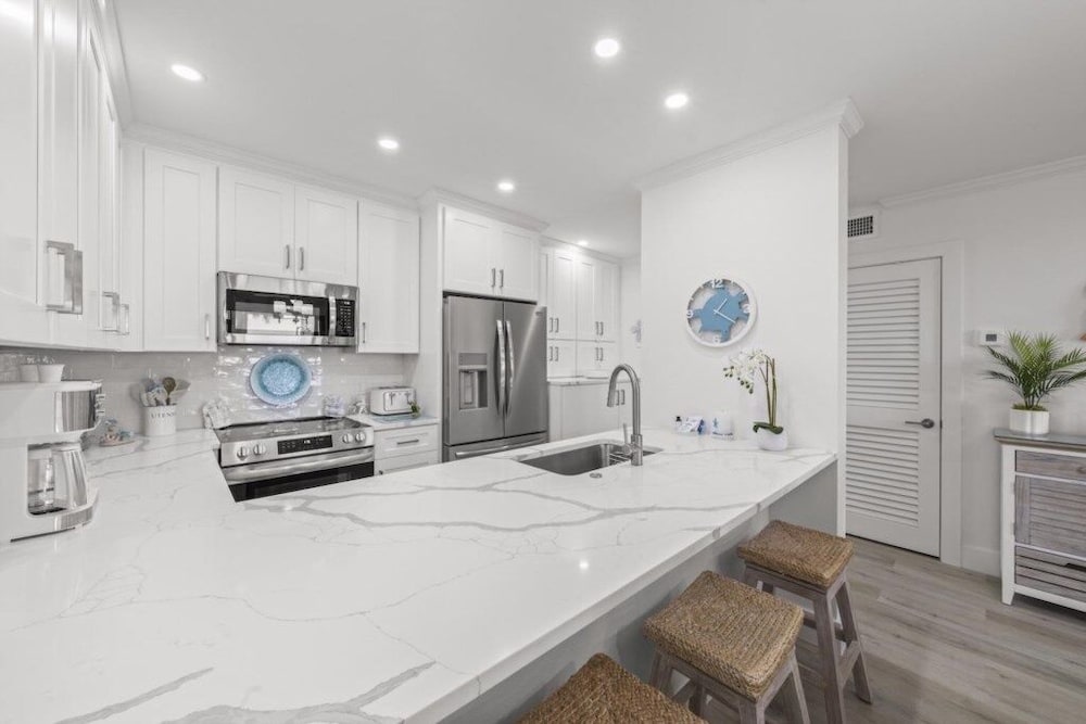 Coquina Beach 2c 2 Bedroom Condo