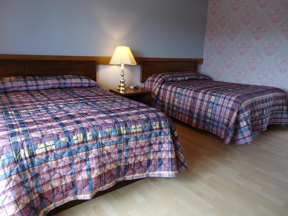 Duck Cove Inn