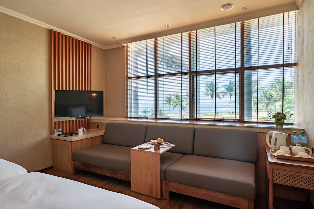 Sizihwan Sunset Beach Resort
