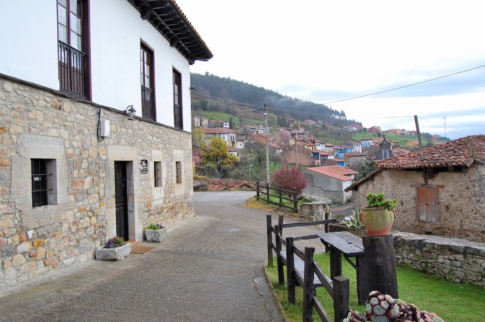 La Casona De Tresgrandas