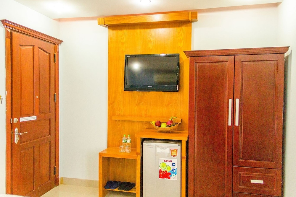Central Beach Hotel - Hostel