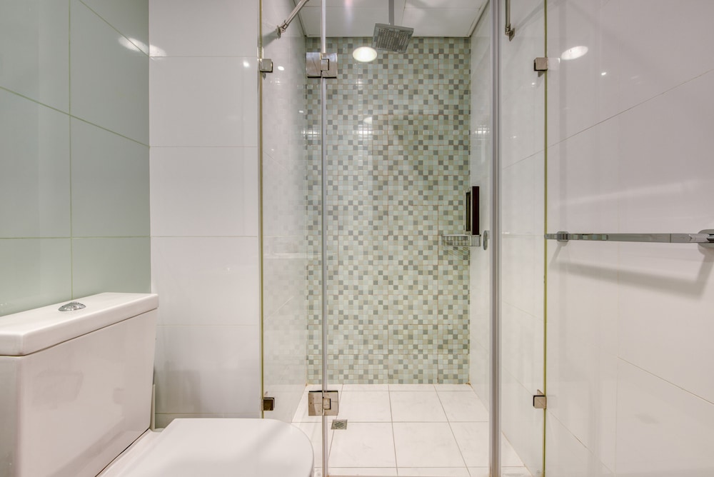 Capital Living On Reem: The Arc Towers