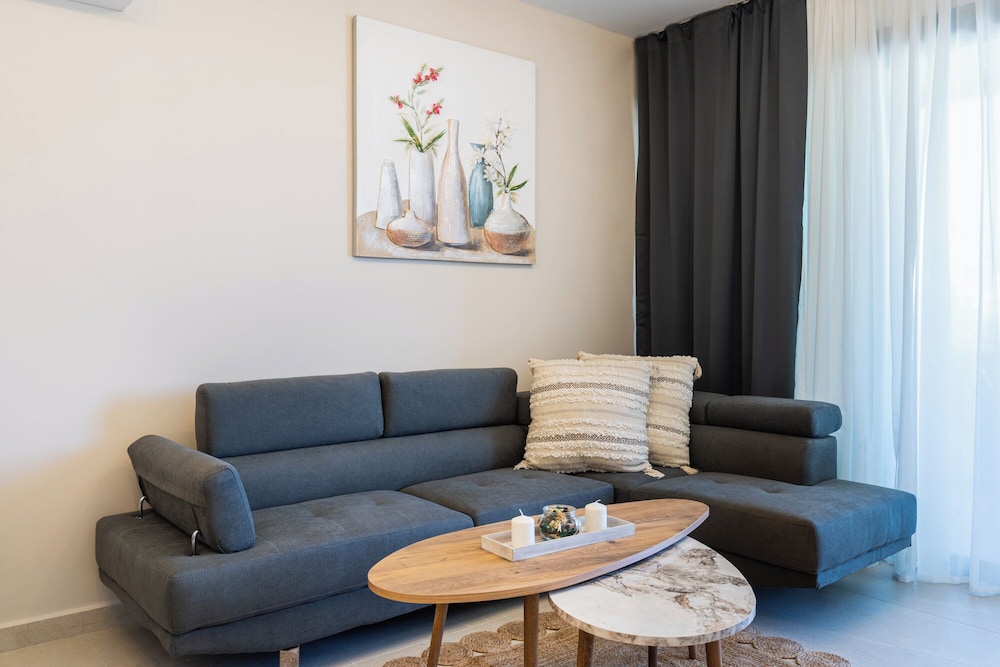 Jas Living Apts & Balconies in Larnaca