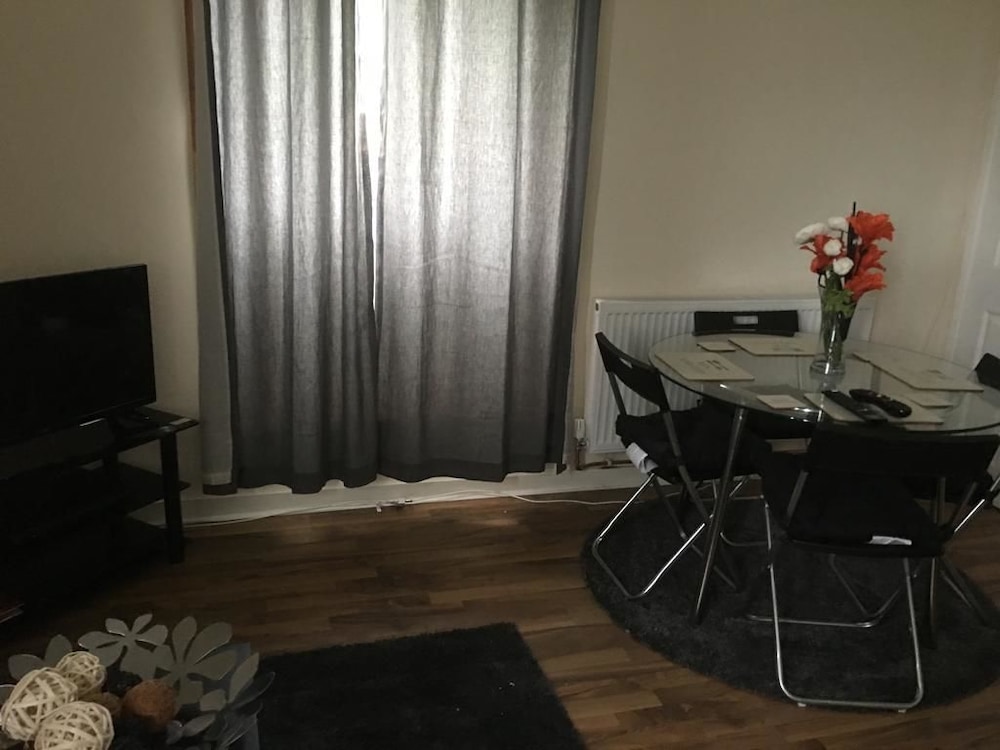 Majesty Tweed Apartment
