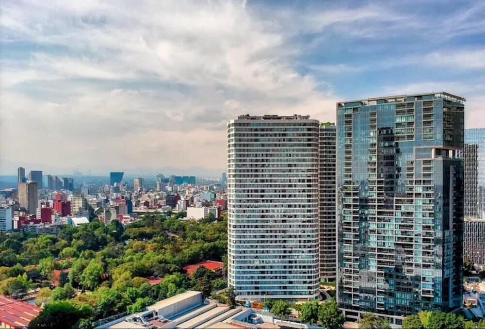 Hotel Mi Zona Lodging Polanco - Image 1
