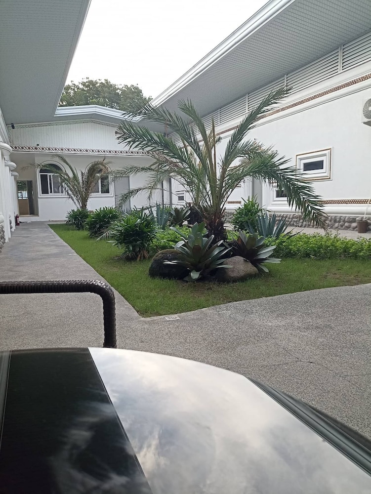 Olle Hotel