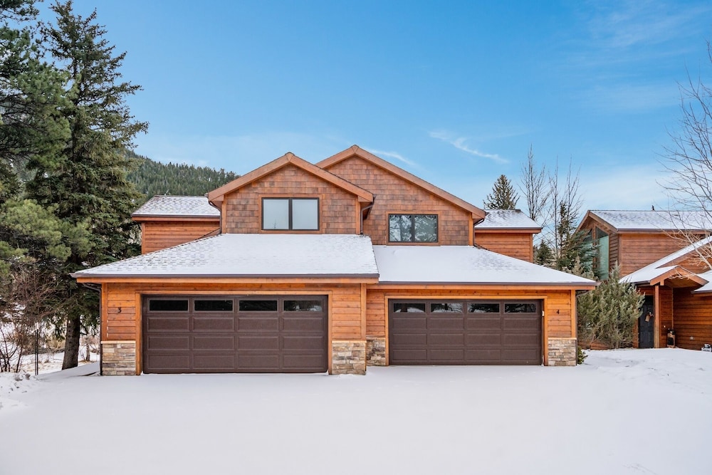 Hotel Tranquility On The River Three -- Ev #6042 3 Bedroom Townhouse by RedAwning - Image 1