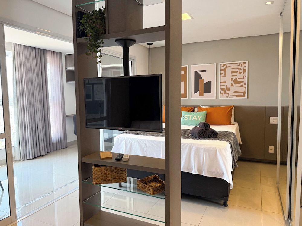 STAY Lounge 22