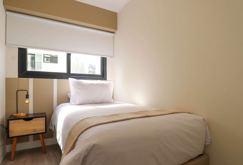 w Exceptional 2BR w Balcony in Barranco